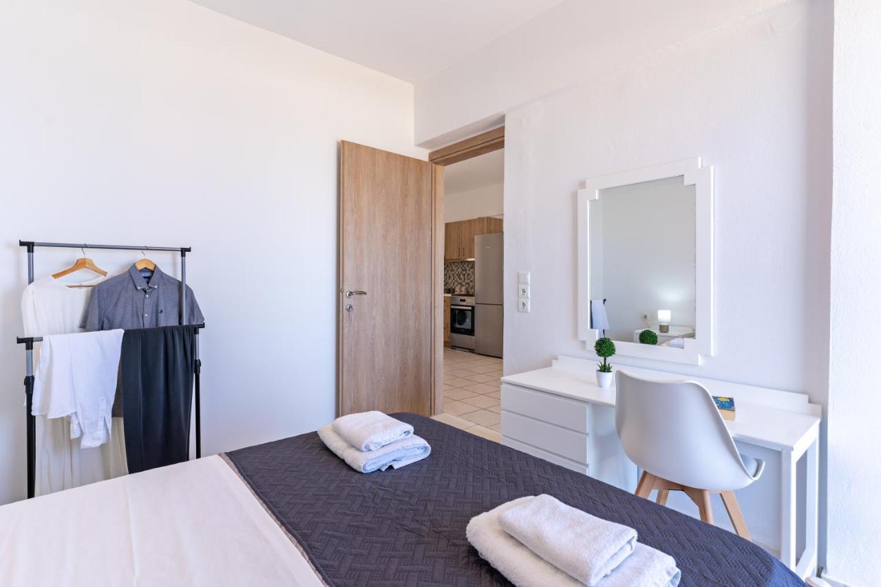 Azure Seaside Apts Magnisía Екстериор снимка