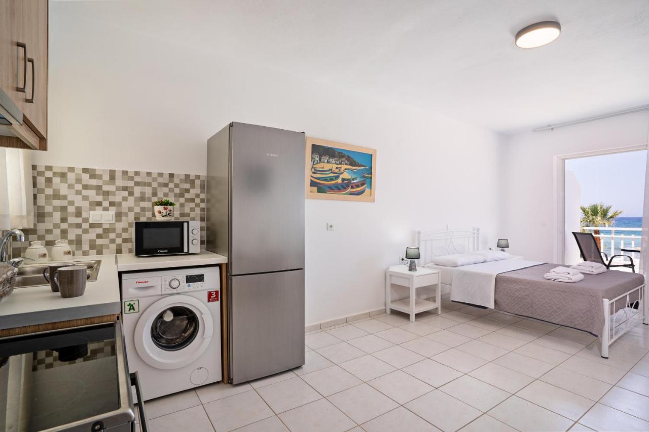 Azure Seaside Apts Magnisía Екстериор снимка