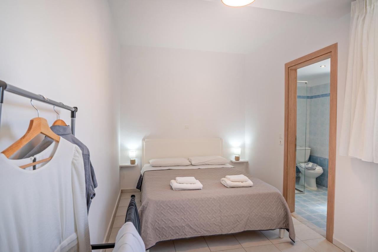 Azure Seaside Apts Magnisía Екстериор снимка