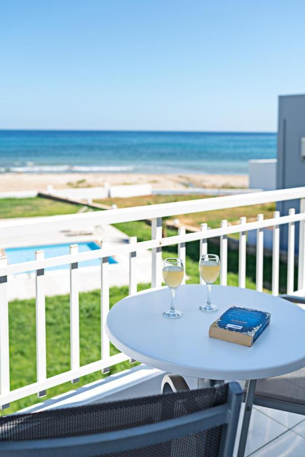 Azure Seaside Apts Magnisía Екстериор снимка