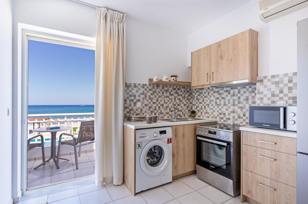 Azure Seaside Apts Magnisía Екстериор снимка