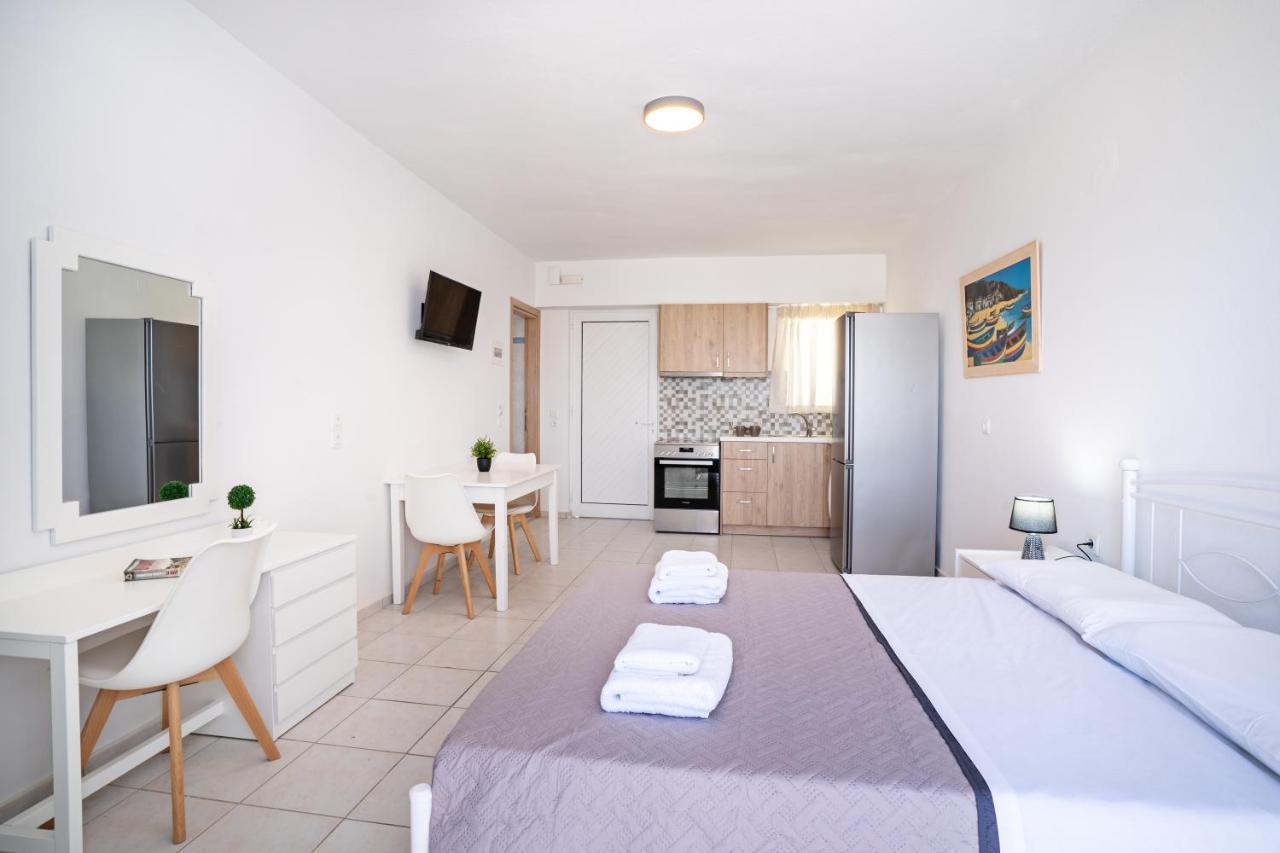 Azure Seaside Apts Magnisía Екстериор снимка