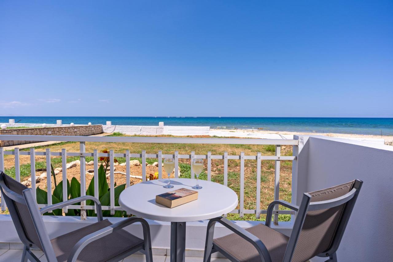 Azure Seaside Apts Magnisía Екстериор снимка