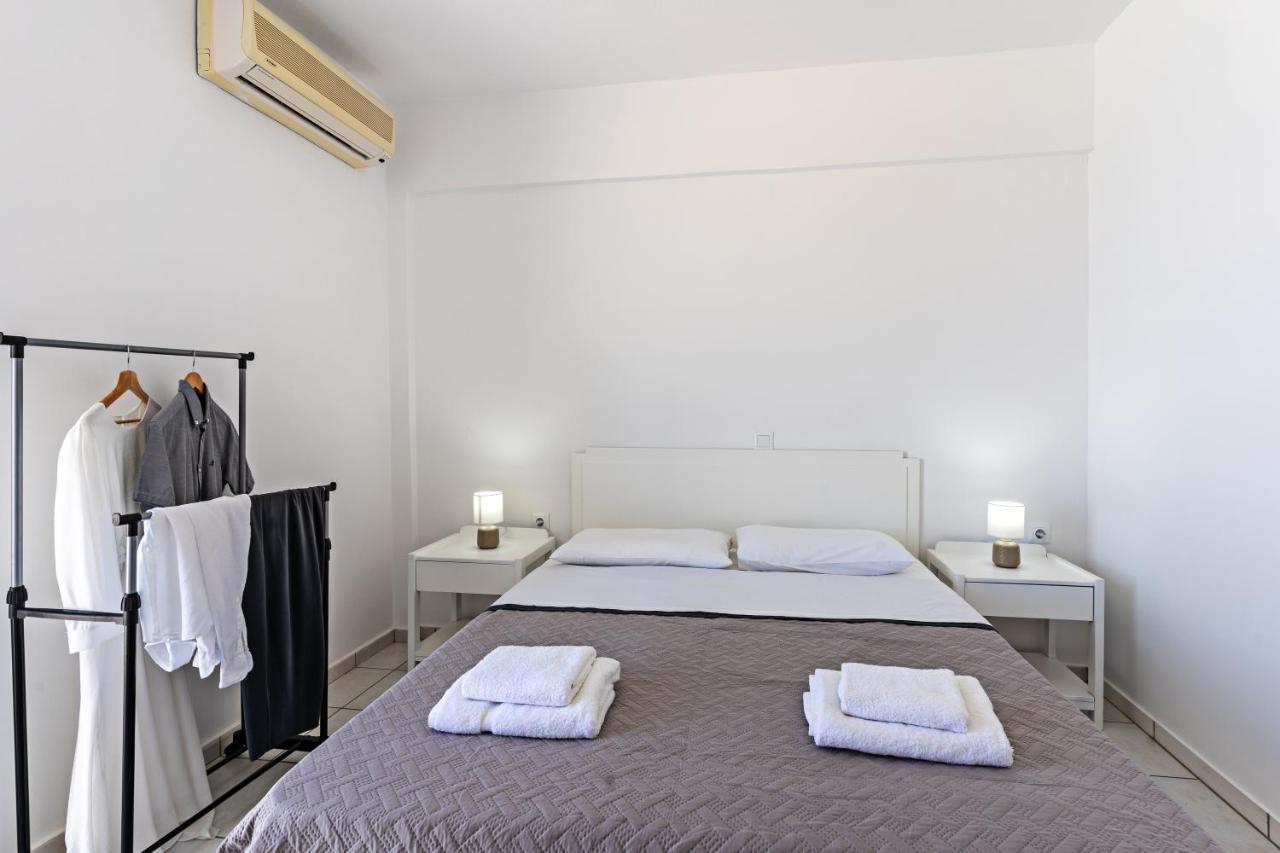 Azure Seaside Apts Magnisía Екстериор снимка
